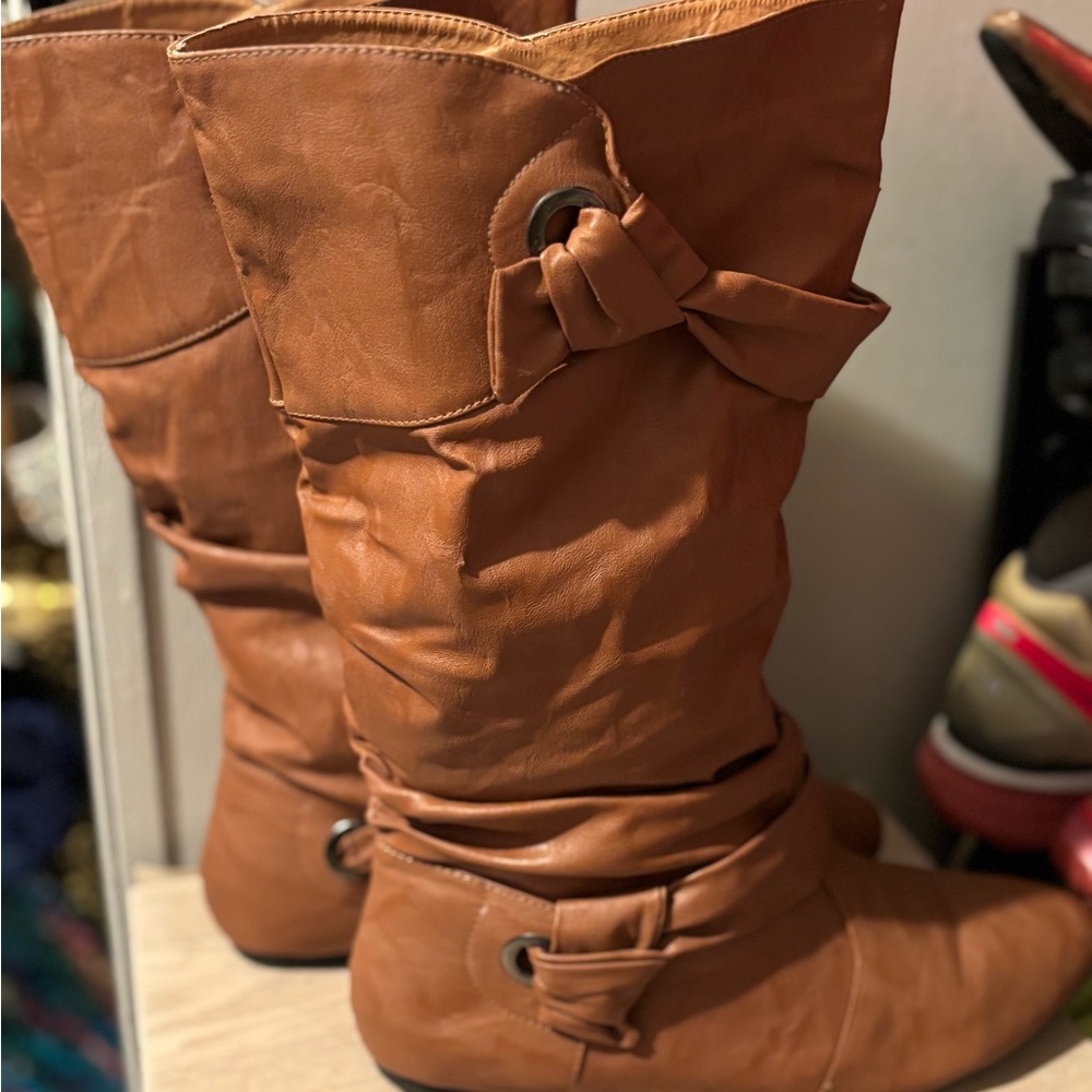 Women's Tan Boots